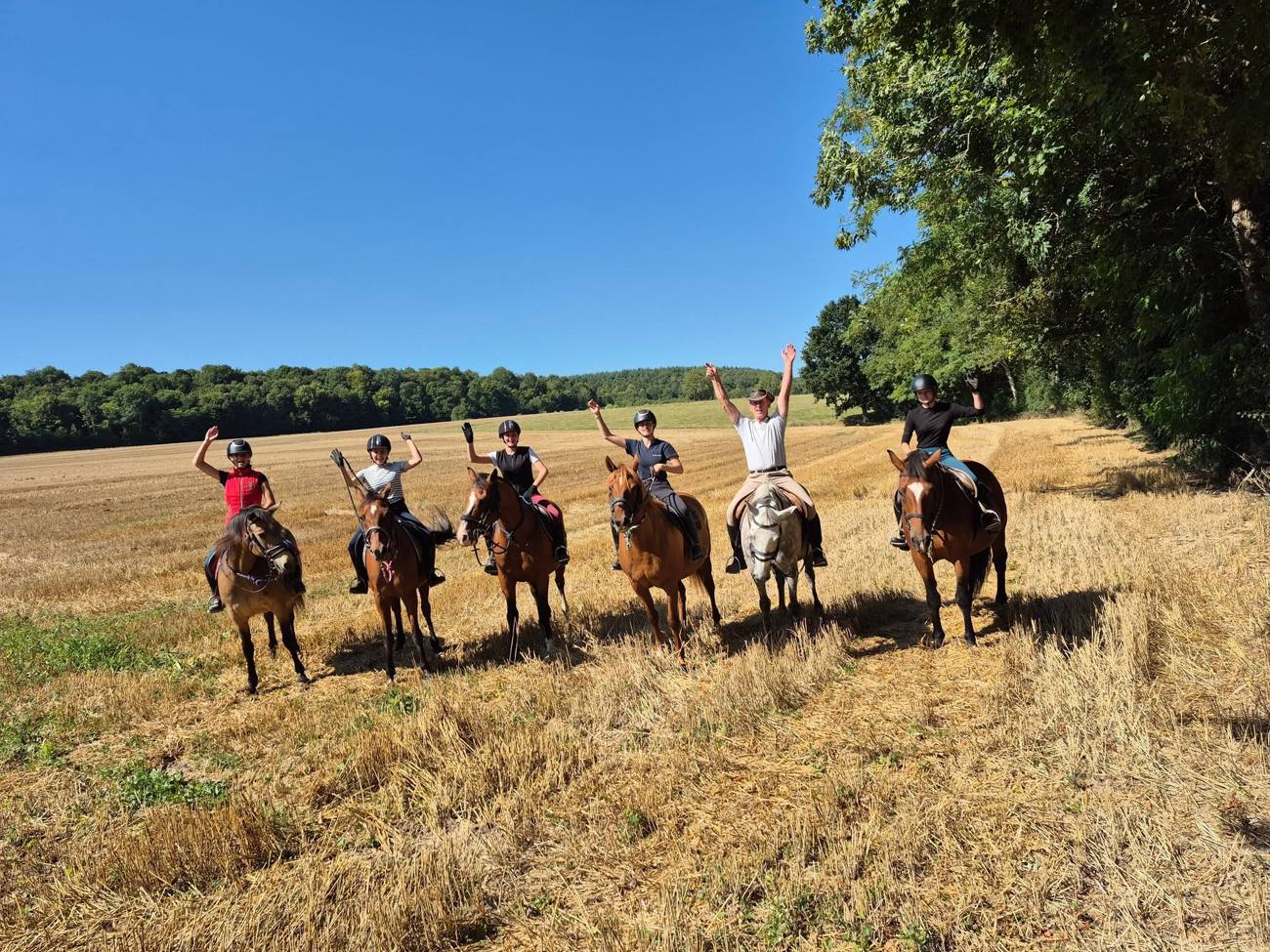 Randonnée à cheval avec le groupe de cavaliers du centre